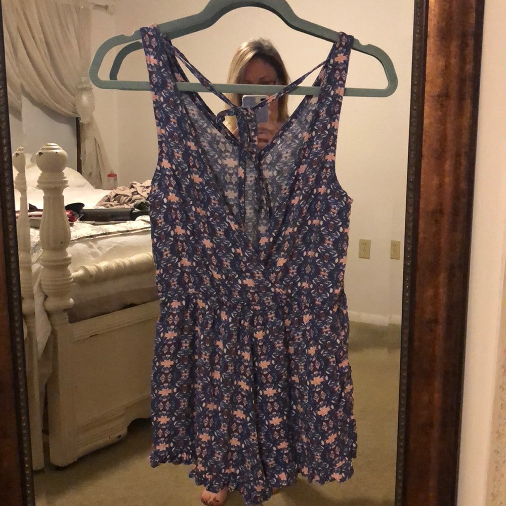 Romper - Picture 2 of 3